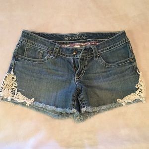 Maurice’s Jean shorts w/lace